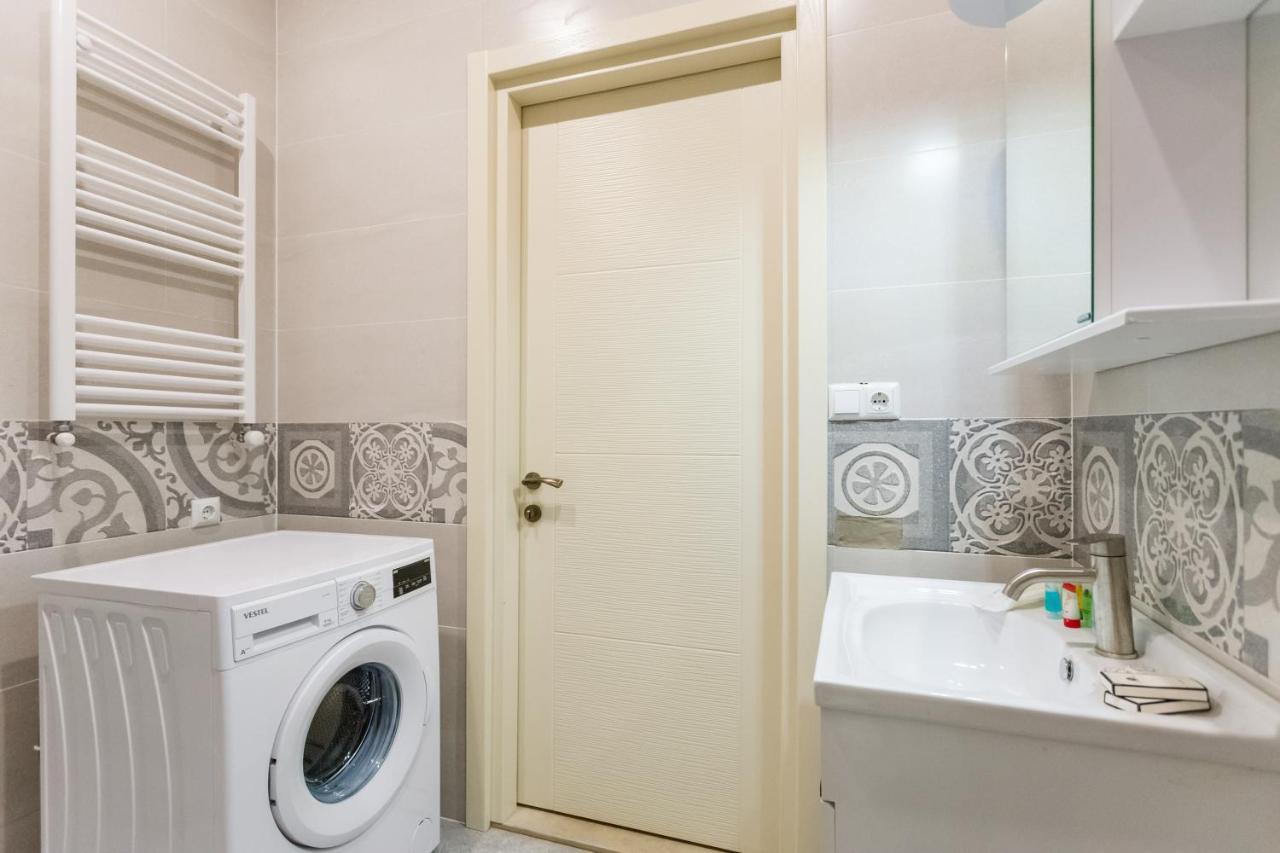 Apartment In The City Centre Ll Tbilisi Eksteriør billede